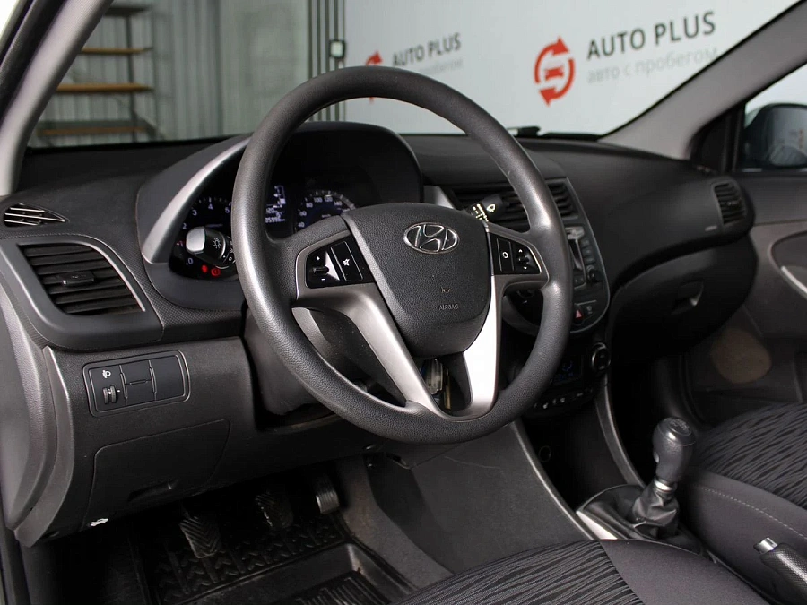 Hyundai Solaris, 2016г., передний привод, механика