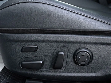 Kia Stinger, 2023г, полный привод, автомат