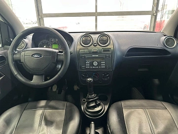 Ford Fiesta, 2006г, передний привод, механика