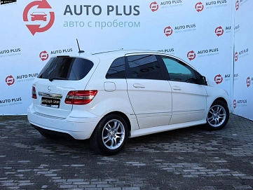 Mercedes-Benz B-Класс, 2011г, передний привод, вариатор