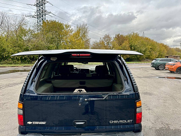 Chevrolet Tahoe, 2004г, задний привод, автомат