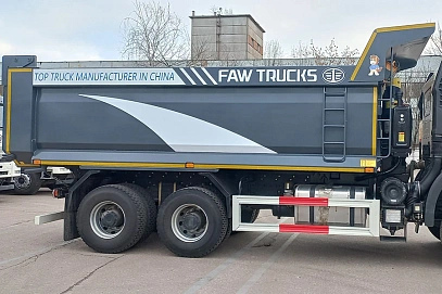 FAW J6 CA3250, 2023г, Задний привод, Механическая