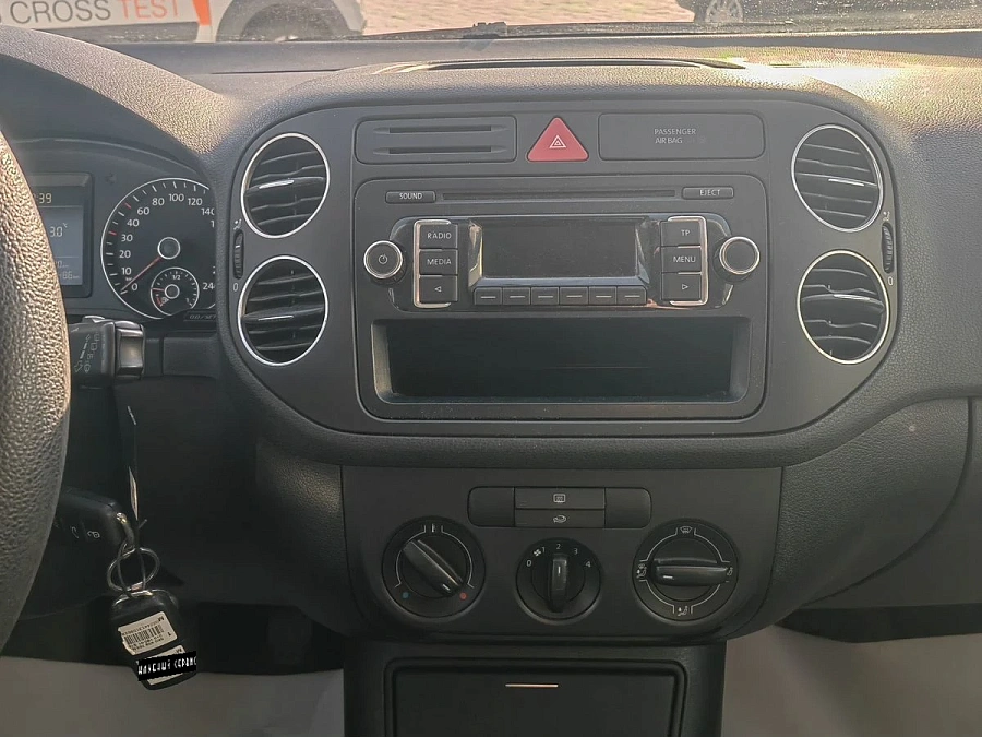 Volkswagen Golf Plus, 2011г., передний привод, механика