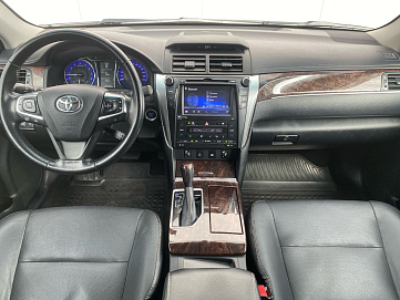 Toyota Camry, 2017г, передний привод, автомат