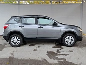 Nissan Qashqai, 2013г., передний привод, вариатор