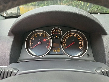 Opel Astra, 2009г, передний привод, робот