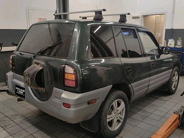 Toyota RAV4, 1998г, полный привод, автомат
