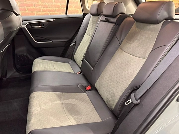 Toyota RAV4, 2025г, полный привод, вариатор