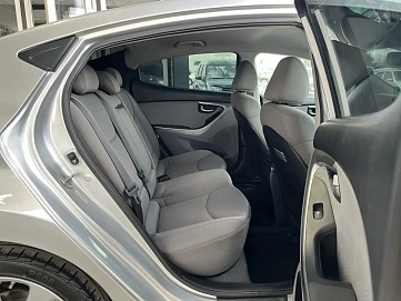 Hyundai Elantra, 2011г, передний привод, автомат