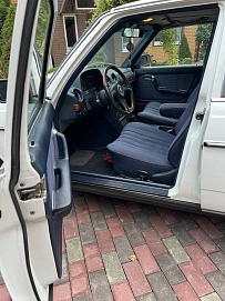 Mercedes-Benz W123, 1985г, задний привод, механика