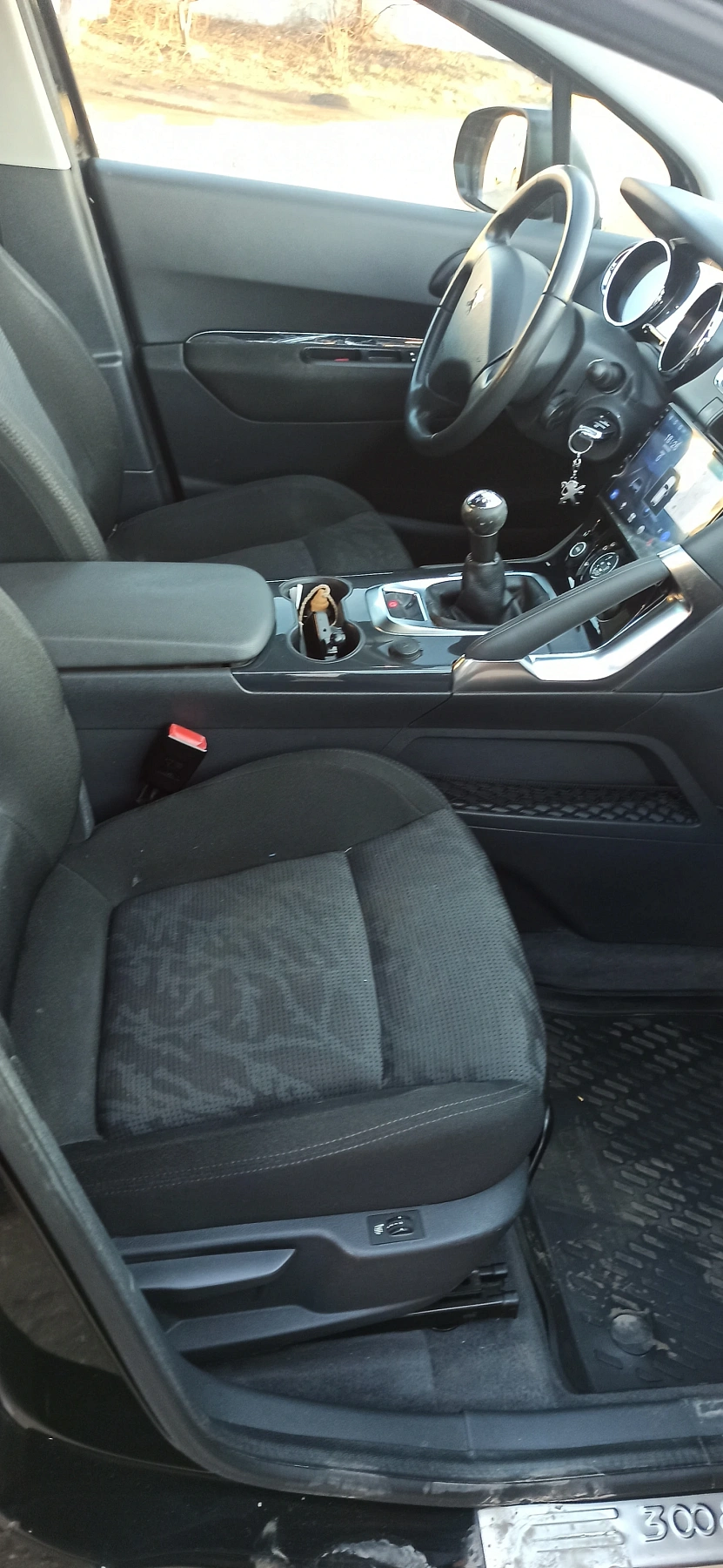 Peugeot 3008, 2011г., передний привод, механика