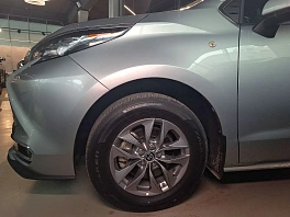 Toyota Sienna, 2021г, передний привод, автомат