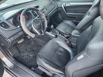 Kia Cerato, 2011г, передний привод, автомат