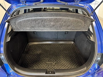 Mazda 3, 2008г, передний привод, механика