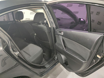 Mazda , 2011г., передний привод, механика