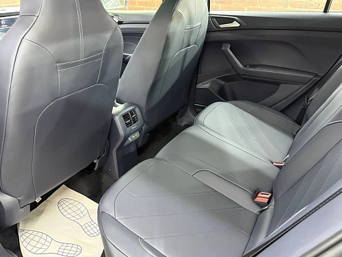 Volkswagen Tharu XR, 2025г, передний привод, робот