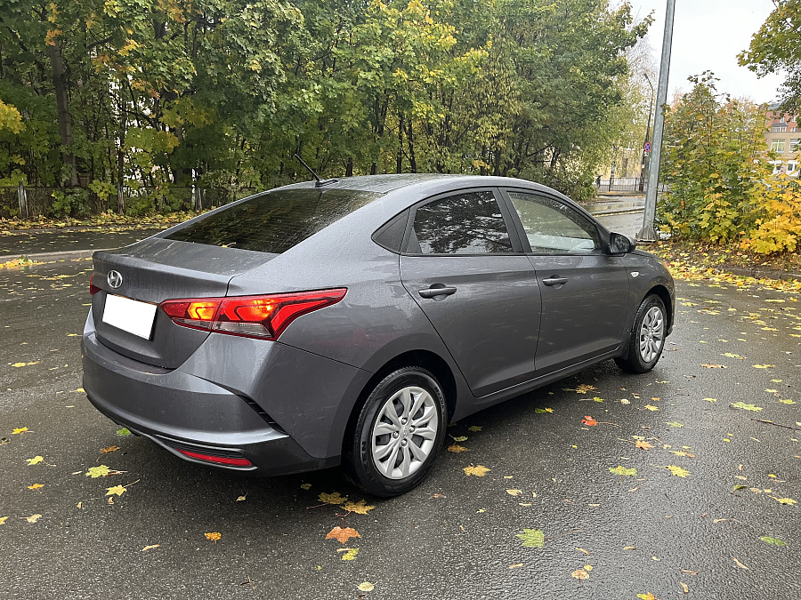 Hyundai Solaris, 2021г., передний привод, автомат