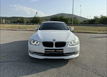 BMW 3 серии, 2011г, задний привод, автомат