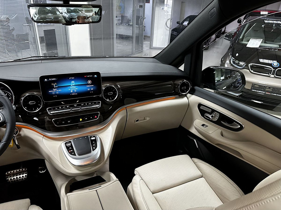 Mercedes-Benz V-Класс, 2023г., полный привод, автомат