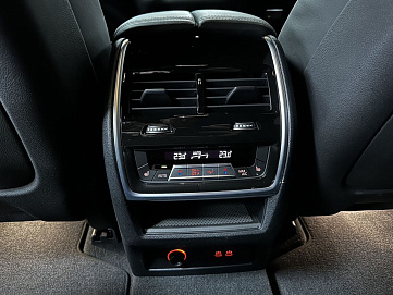 BMW X5, 2023г, полный привод, автомат
