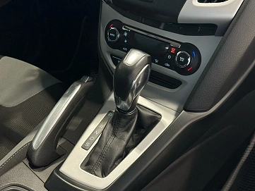 Ford Focus, 2011г, передний привод, робот