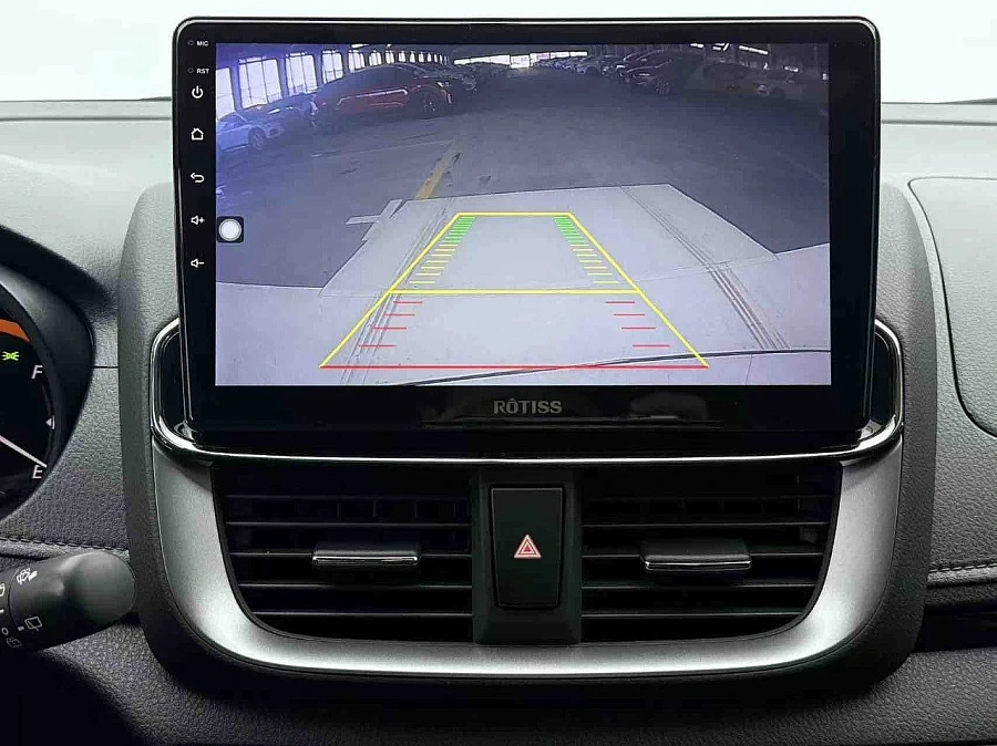 Toyota Yaris, 2023г., передний привод, вариатор