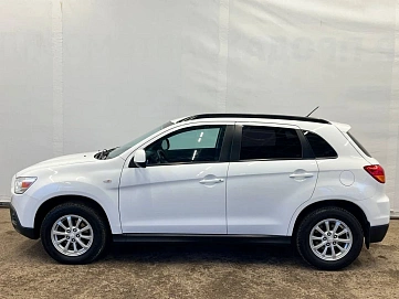 Mitsubishi ASX, 2012г, передний привод, вариатор