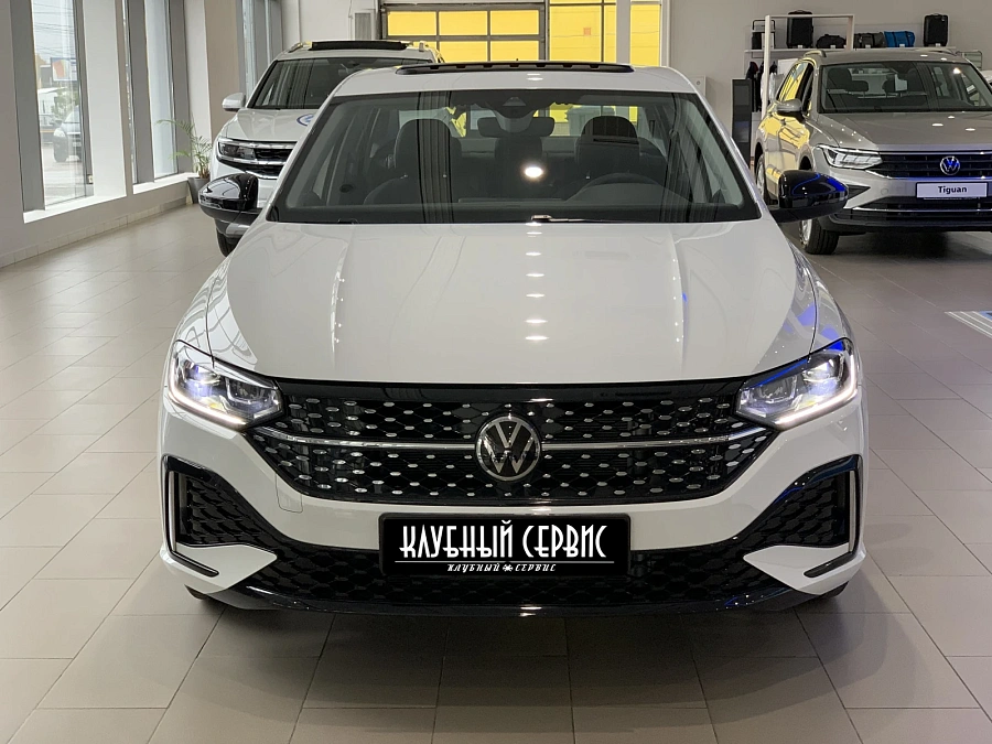 Volkswagen Lavida, 2023г., передний привод, робот
