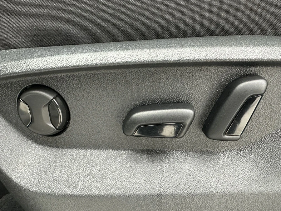 Volkswagen Tayron, 2022г., передний привод, робот