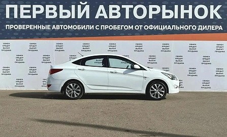 Hyundai Solaris, 2015г, передний привод, автомат