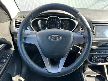 Lada (ВАЗ) Vesta, 2015г., передний привод, механика