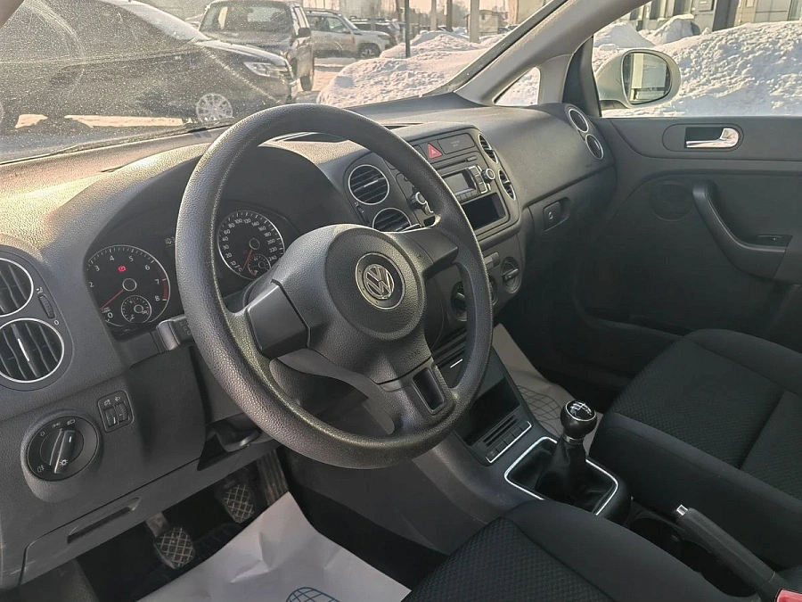 Volkswagen Golf Plus, 2011г., передний привод, механика