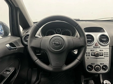 Opel Corsa, 2011г, передний привод, механика