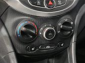 Hyundai Solaris, 2011г., передний привод, механика