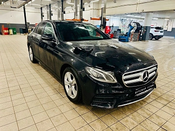 Mercedes-Benz E-Класс, 2020г, полный привод, автомат