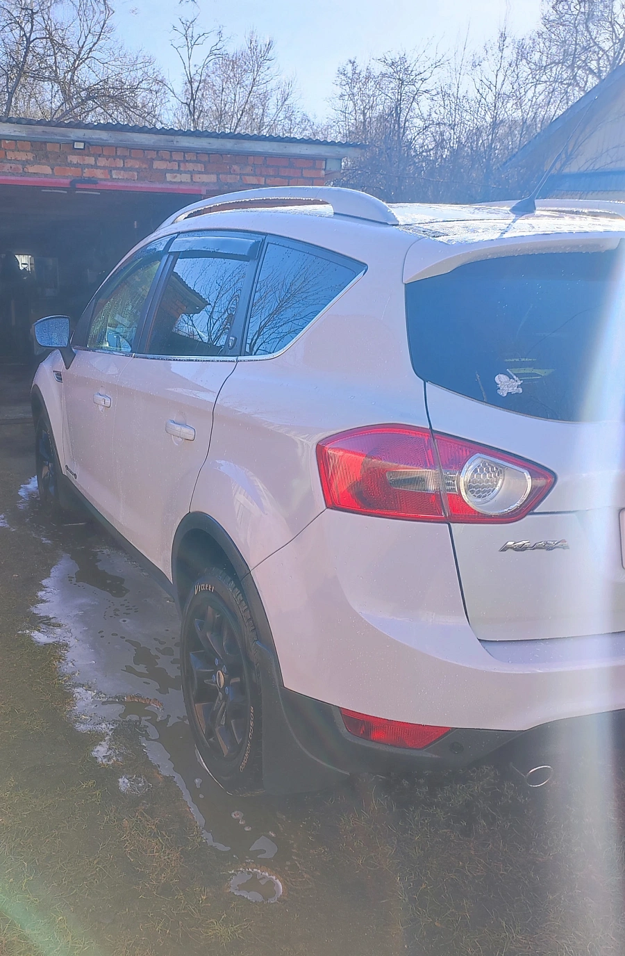 Ford Kuga, 2010г., полный привод, механика