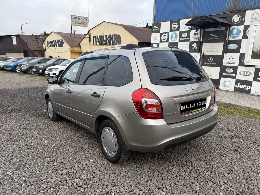 Lada (ВАЗ) Granta, 2020г., передний привод, механика