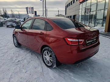 Lada (ВАЗ) Vesta, 2018г, передний привод, механика