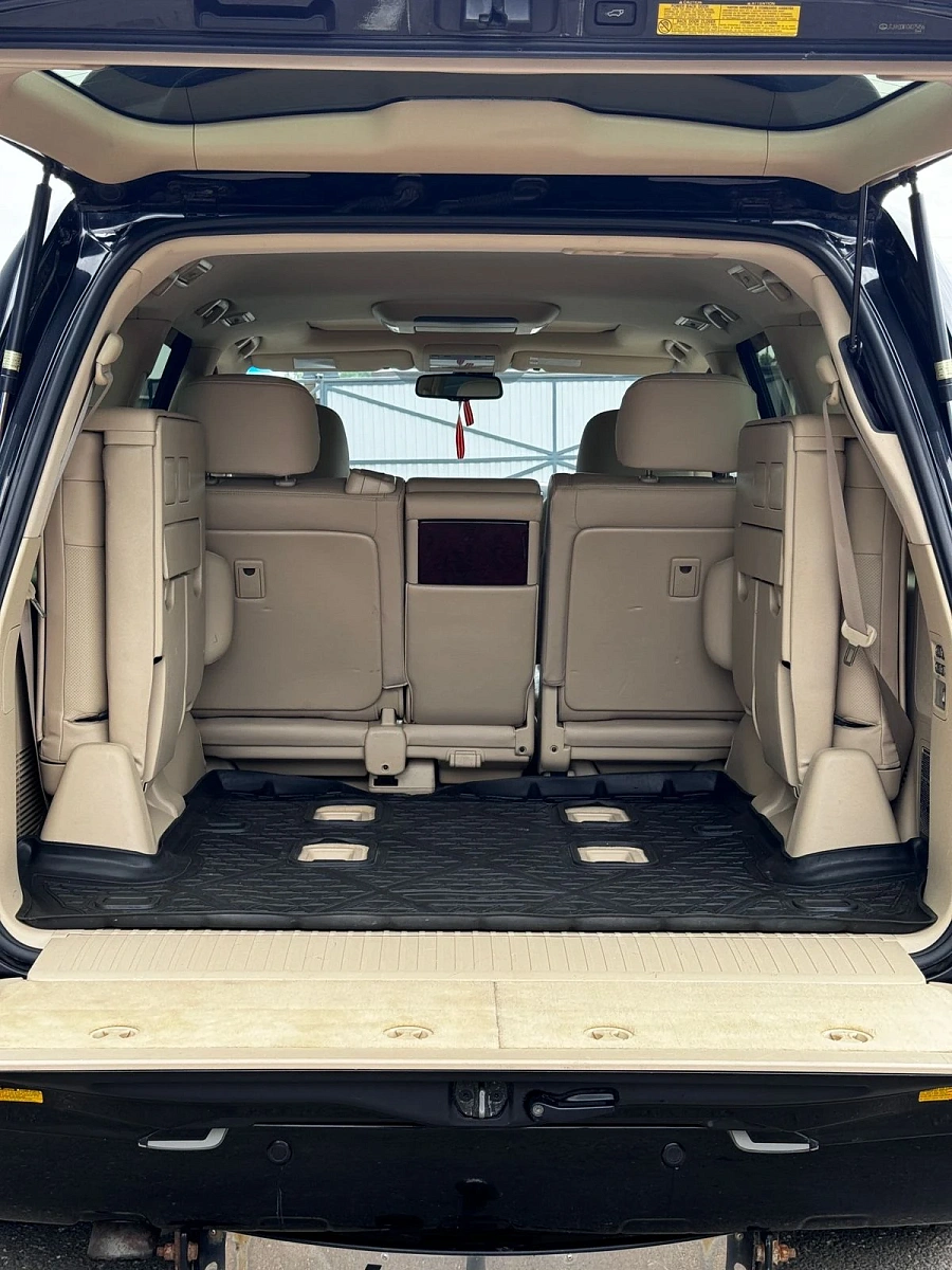 Lexus LX, 2011г., полный привод, автомат