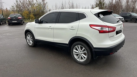 Nissan Qashqai, 2017г, передний привод, вариатор