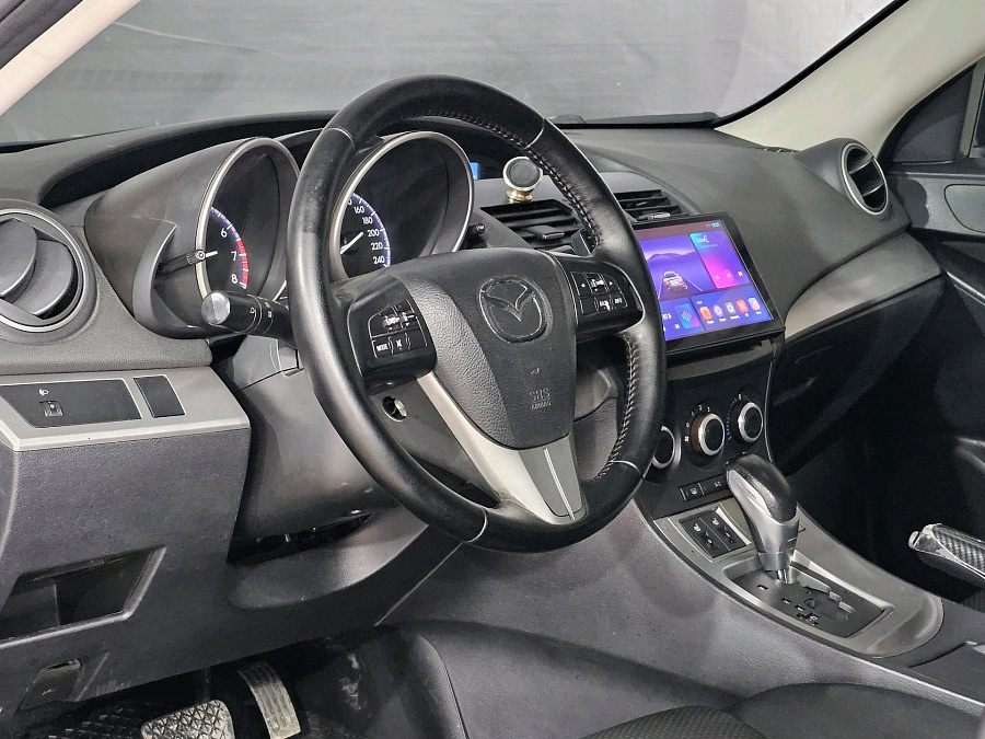 Mazda 3, 2011г., передний привод, автомат
