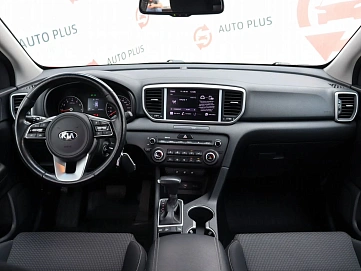 Kia Sportage, 2021г, передний привод, автомат