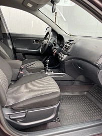 Hyundai Elantra, 2010г, передний привод, механика