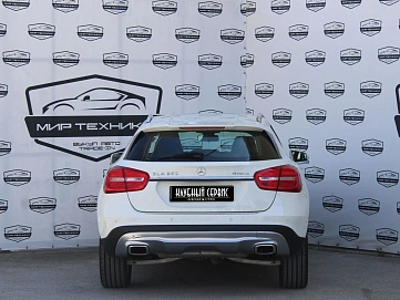 Mercedes-Benz , 2015г., полный привод, робот
