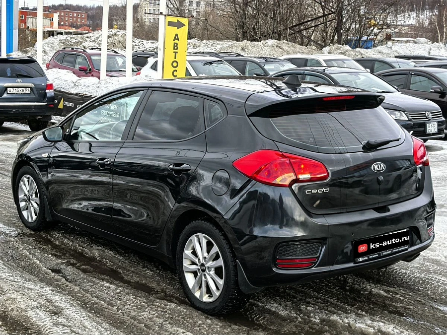 Kia Ceed, 2015г., передний привод, автомат