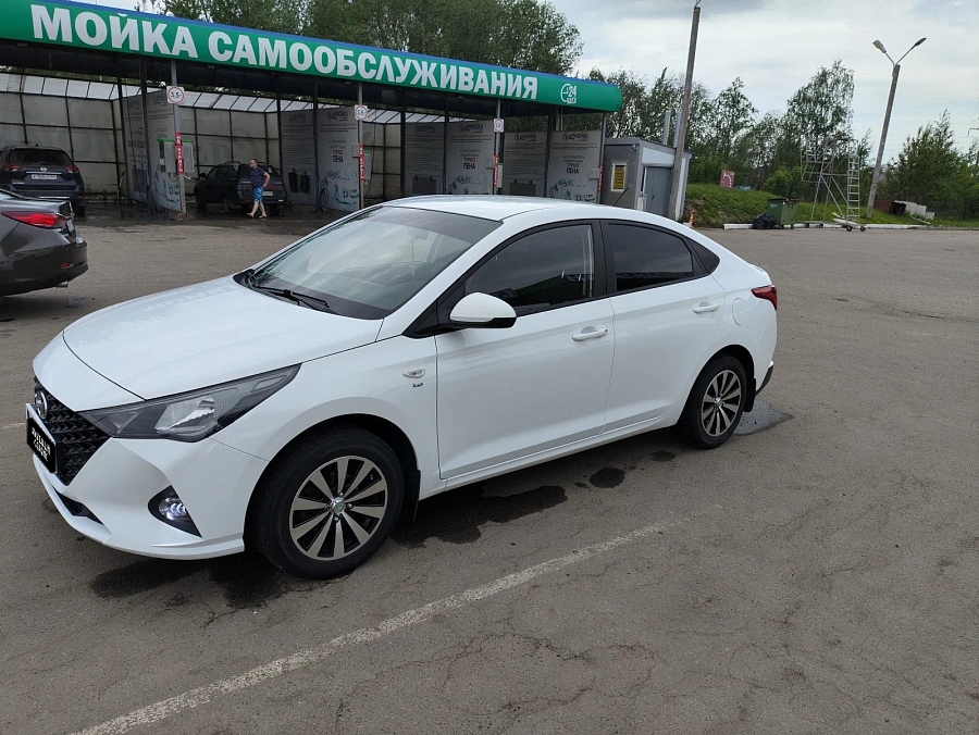 Hyundai Solaris, 2021г., передний привод, автомат