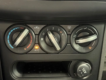 Nissan Qashqai, 2011г, передний привод, механика