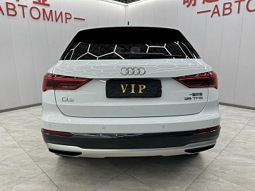 Audi Q3, 2021г, передний привод, робот