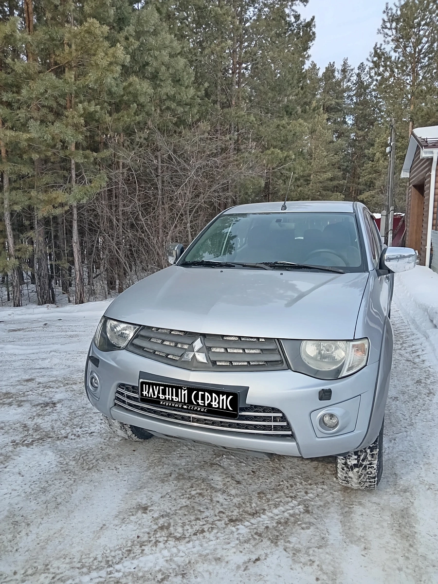 Mitsubishi L200, 2011г., полный привод, автомат