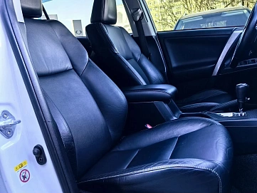 Toyota RAV4, 2013г, полный привод, автомат